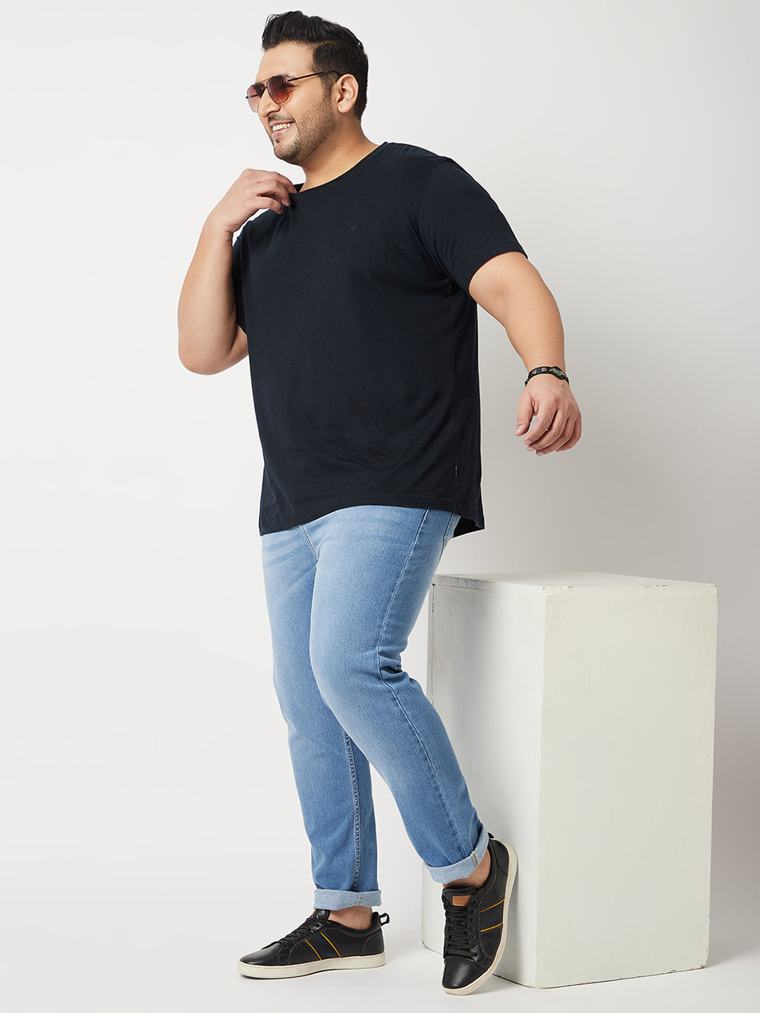 Zush Mens Blue Color Mid Rise Clean Look Regular Fit Plus Size Stretchable Jeans-ZU532